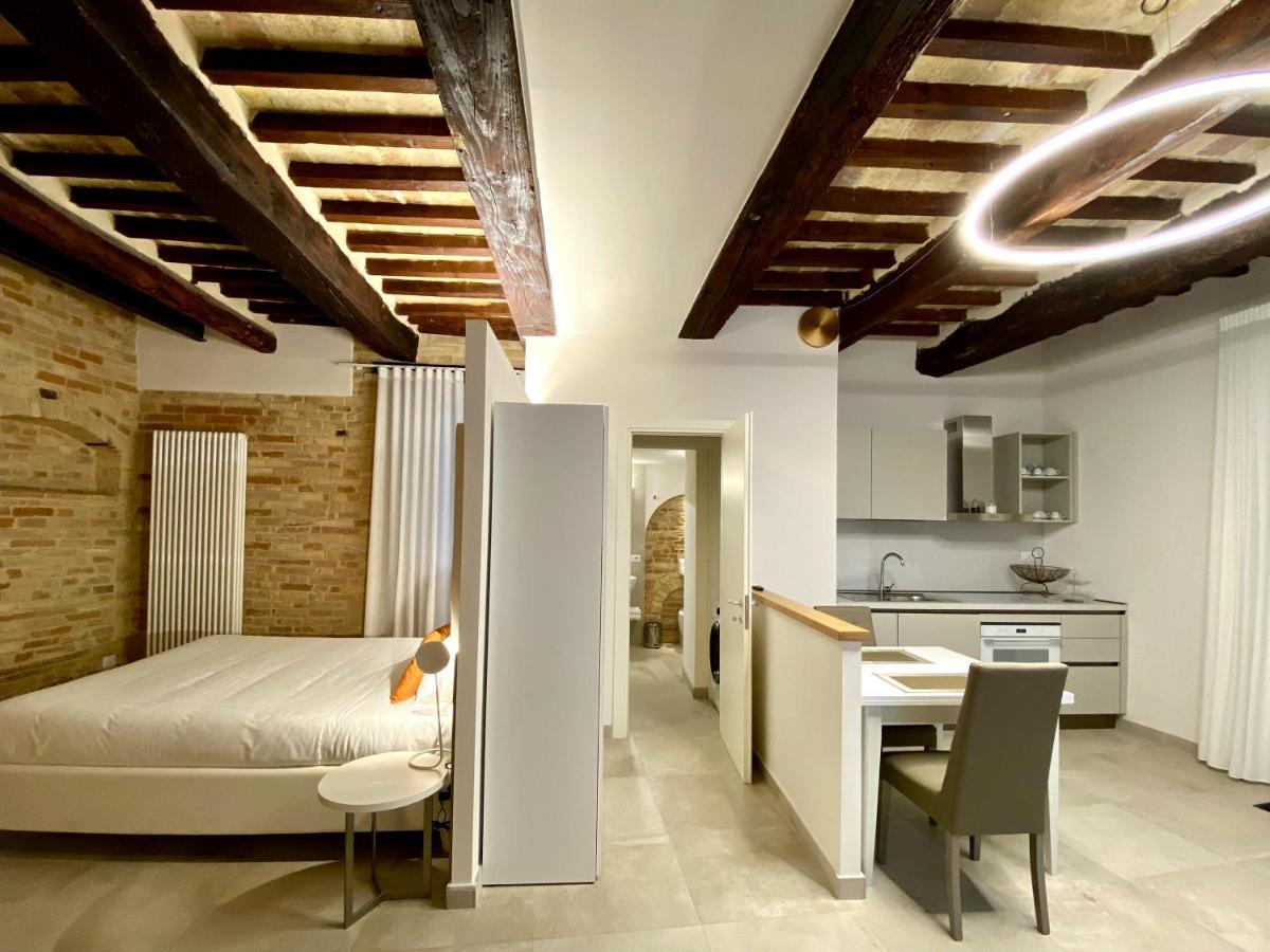 Palazzo Cortesi Macerata Extérieur photo
